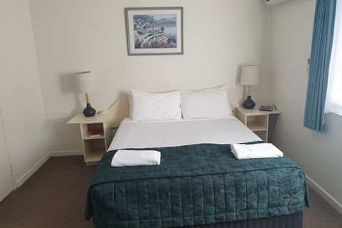 Earls Court Motor Inn - Holiday Great Ocean Road 5