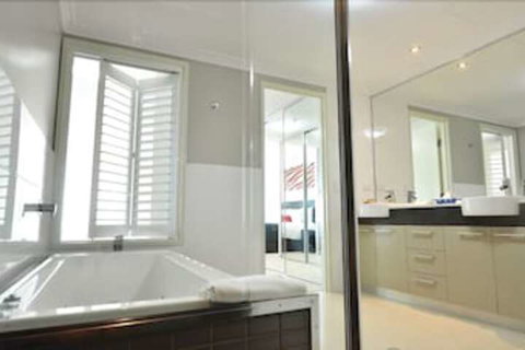 C2 Esplanade Serviced Apartments - Holiday Great Ocean Road 2