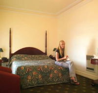 Lucas Hotel