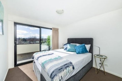 Accommodate Canberra - Century - Holiday Great Ocean Road 7