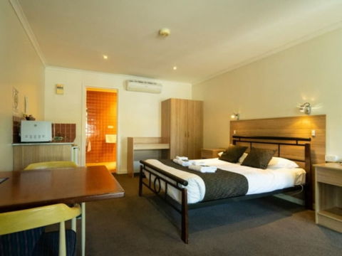 The Hahndorf Old Mill Motel - Holiday Great Ocean Road 2