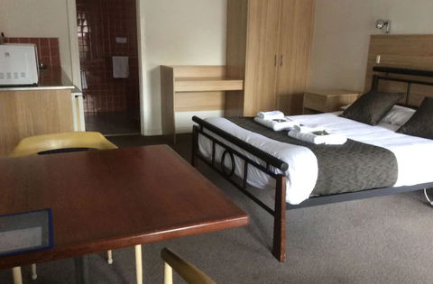 The Hahndorf Old Mill Motel - Holiday Great Ocean Road 4