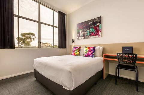 Nightcap at Ashley Hotel - Holiday Great Ocean Road 5