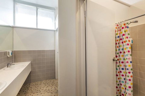 Nightcap at Ashley Hotel - Holiday Great Ocean Road 9