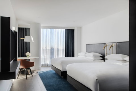 Melbourne Marriott Hotel Docklands - Holiday Great Ocean Road 5