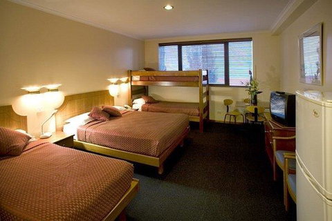Capital Executive Apt Hotel Canberra - Holiday Great Ocean Road 2