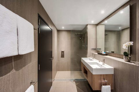 Vibe Hotel North Sydney - Holiday Great Ocean Road 10