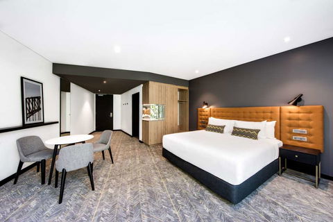 Vibe Hotel North Sydney - Holiday Great Ocean Road 12