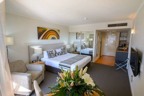 Central Cosmo Apartments - Holiday Great Ocean Road 5