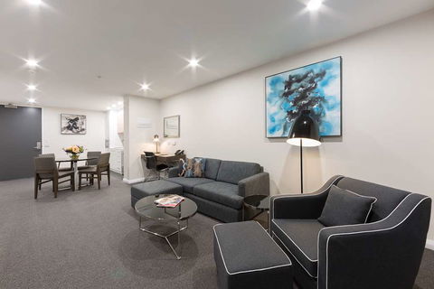 Avenue Hotel Canberra - Holiday Great Ocean Road 5