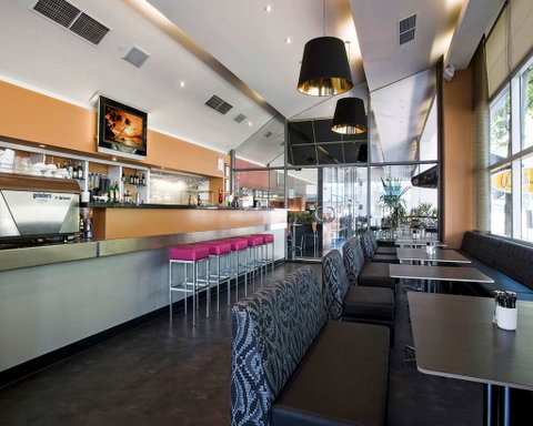Clarion Suites Gateway - Holiday Great Ocean Road 14
