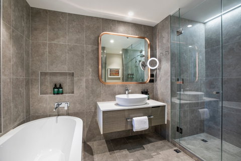 Crowne Plaza Melbourne - Holiday Great Ocean Road 6