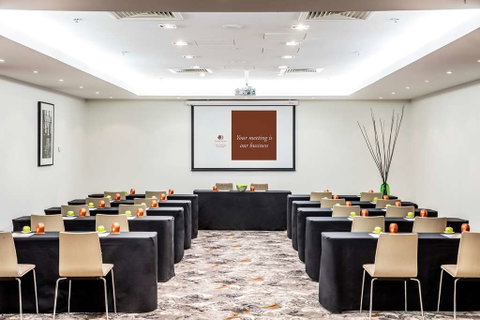 DoubleTree by Hilton, Flinders Street - Holiday Great Ocean Road 11