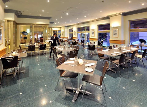 Stamford Plaza Melbourne - Holiday Great Ocean Road 12
