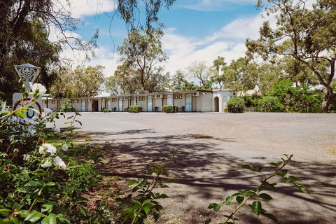 Artesian Spa Motor Inn - Holiday Great Ocean Road 1