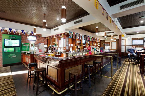 Federal Hotel, A Nightcap Hotel - Holiday Great Ocean Road 2