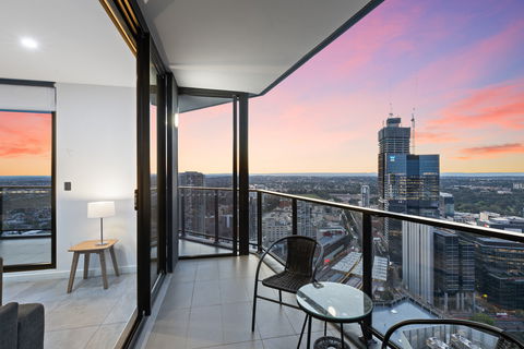 Astra Apartments Parramatta - Skyrise - Holiday Great Ocean Road 2