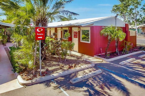 Econo Lodge Karratha - Holiday Great Ocean Road 3