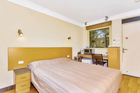 Econo Lodge Karratha - Holiday Great Ocean Road 7