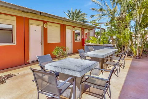 Econo Lodge Karratha - Holiday Great Ocean Road 14