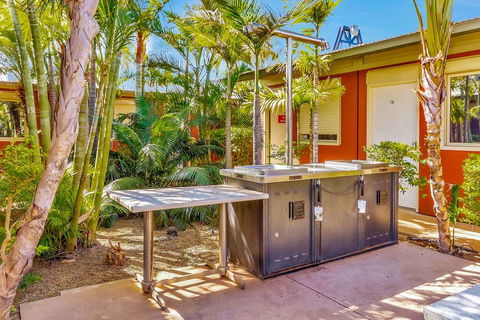 Econo Lodge Karratha - Holiday Great Ocean Road 16