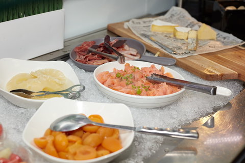 Crowne Plaza Canberra - Holiday Great Ocean Road 12