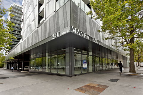 Astra Canberra Manhattan - Holiday Great Ocean Road 1