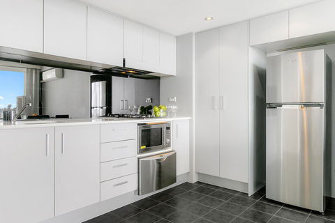 Astra Apartments Parramatta - Holiday Great Ocean Road 4