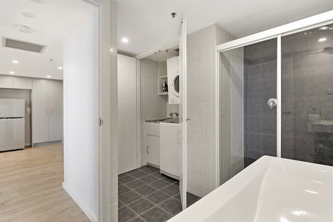 Astra Apartments Parramatta - Holiday Great Ocean Road 16