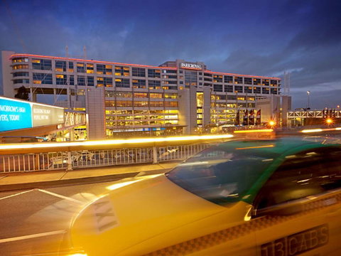 PARKROYAL Melbourne Airport - Holiday Great Ocean Road 0