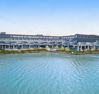 Mercure Melbourne Caroline Springs - Holiday Great Ocean Road