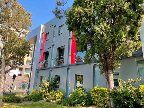 Best Western Plus Camperdown Suites - Holiday Great Ocean Road 1