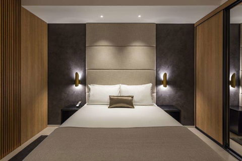 SKYE Suites Sydney - Holiday Great Ocean Road 1