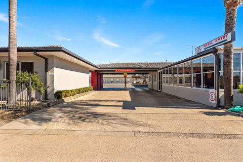 Econo lodge Moree Spa Motor Inn - Holiday Great Ocean Road 1