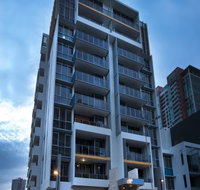 Meriton Suites Southport - Holiday Great Ocean Road