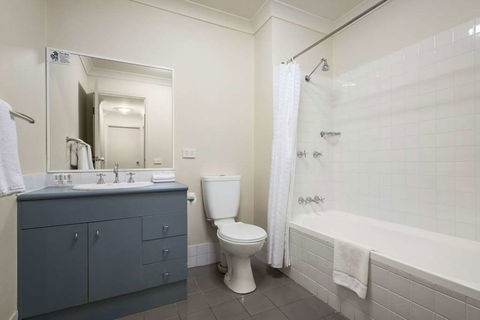 APX Apartments Parramatta - Holiday Great Ocean Road 6