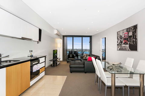 Astra Apartments Perth - Holiday Great Ocean Road 9