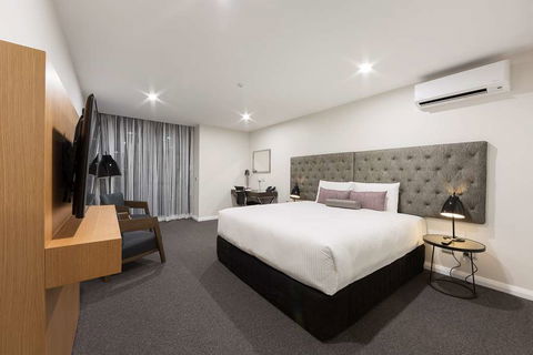 Avenue Hotel Canberra - Holiday Great Ocean Road 2