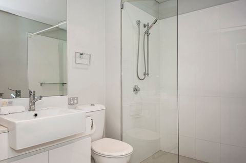 Astra Apartments Perth - Holiday Great Ocean Road 2