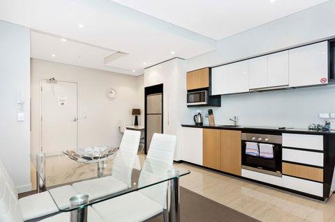 Astra Apartments Perth - Holiday Great Ocean Road 8