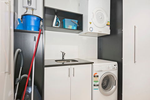 Astra Apartments Perth - Holiday Great Ocean Road 15