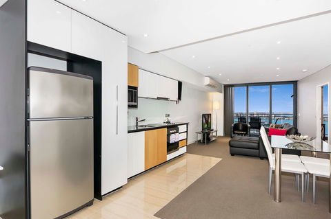 Astra Apartments Perth - Holiday Great Ocean Road 17