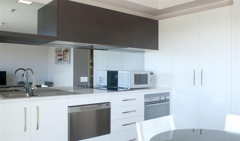 Abode Tuggeranong - Holiday Great Ocean Road 1