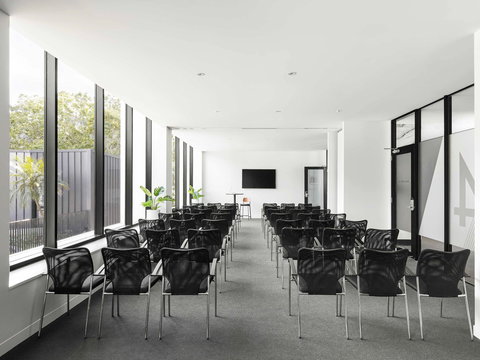 The Johnson - Art Series - Holiday Great Ocean Road 9