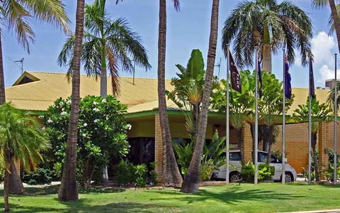 Karratha International Hotel - Holiday Great Ocean Road 0