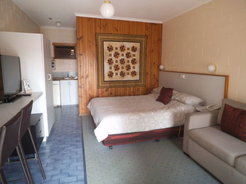 Yarragon Motel - Holiday Great Ocean Road 0