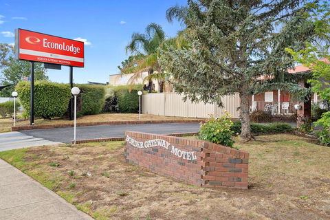 Econo Lodge Border Gateway Wodonga - Holiday Great Ocean Road 1