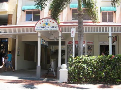 Macrossan House Boutique Holidays Apts - Holiday Great Ocean Road 1