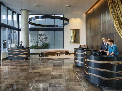 Pullman Brisbane Airport Hotel - Holiday Great Ocean Road 0