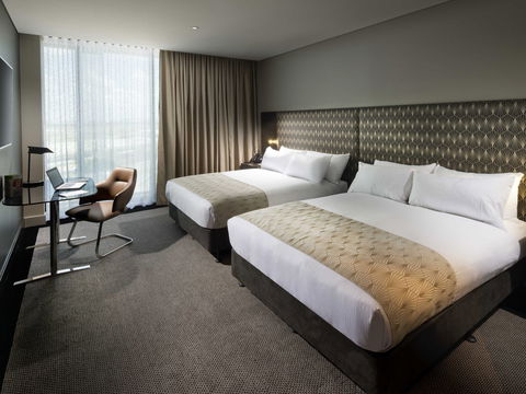 Pullman Brisbane Airport Hotel - Holiday Great Ocean Road 2